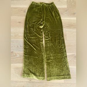 Reformation green velvet wide leg pants Size 6